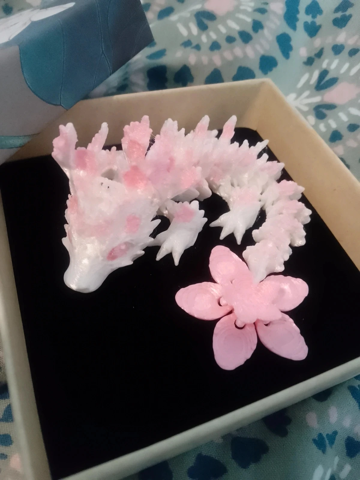 Kawaii articulated pink and white rose dragon figurine – photo 5